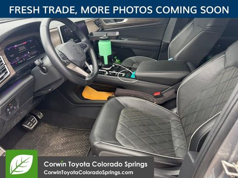 Used 2024 Volkswagen Atlas SEL Premium R-Line image 10