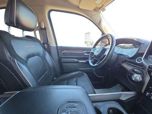 Used 2020 RAM 1500 Laramie AWD/4WD image 15