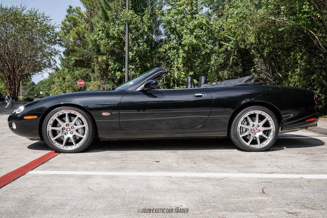 Used 2002 Jaguar XK8 Convertible RWD image 3