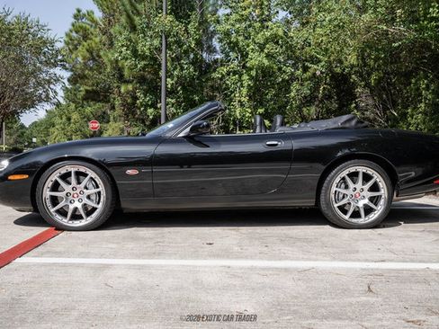 Used 2002 Jaguar XK8 Convertible RWD image 3