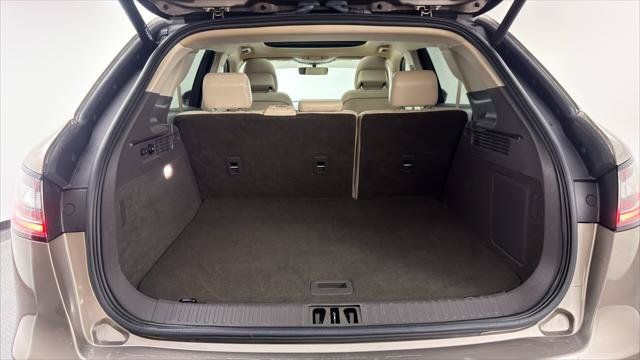 Used 2019 Lincoln Nautilus Reserve w/ Driver Assistance Package FWD image 18