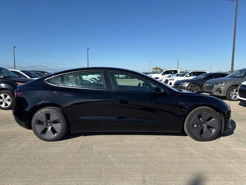 Used 2022 Tesla Model 3 image 2