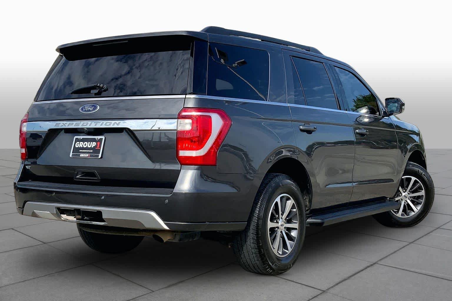 Used 2020 Ford Expedition XLT w/ Equipment Group 201A RWD image 11