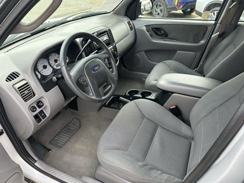 Used 2002 Ford Escape XLT image 13