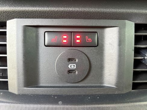 Used 2026 Ford F150 Platinum AWD/4WD image 36