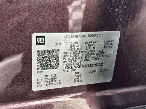 Used 2024 GMC Acadia Elevation image 29