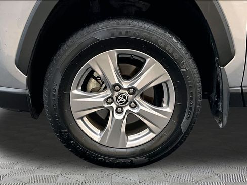 Certified 2024 Toyota RAV4 LE AWD/4WD image 11