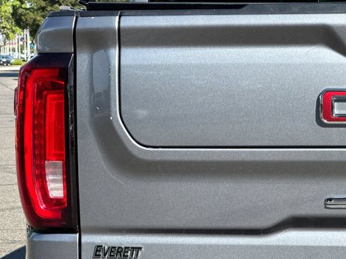 Used 2020 GMC Sierra 1500 SLT w/ SLT Premium Plus Package AWD/4WD image 47