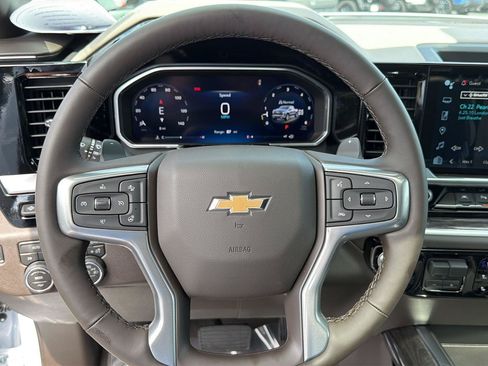 New 2026 Chevrolet Silverado 1500 LTZ w/ LTZ Premium Package AWD/4WD image 20