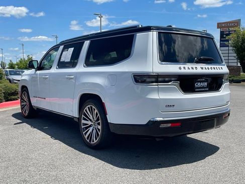 Used 2024 Jeep Grand Wagoneer L Series III AWD/4WD image 5