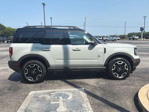 Certified 2023 Ford Bronco Sport Outer Banks w/ Tech Package AWD/4WD image 4