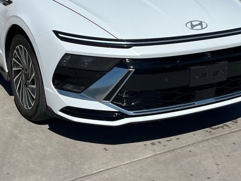 Used 2024 Hyundai Sonata Limited image 9