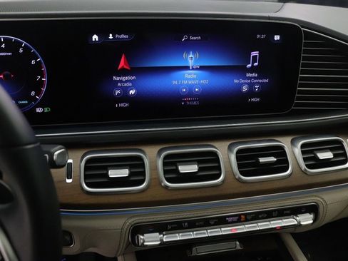 Certified 2023 Mercedes-Benz GLE 450 4MATIC image 11