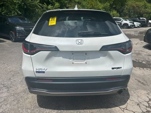 Used 2023 Honda HR-V Sport image 4