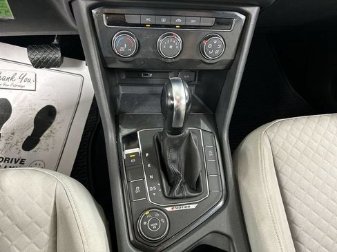 Used 2018 Volkswagen Tiguan S w/ 3rd Row Seat Package AWD/4WD image 17