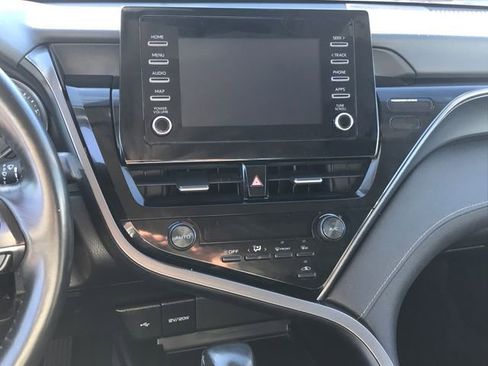 Used 2022 Toyota Camry SE image 32