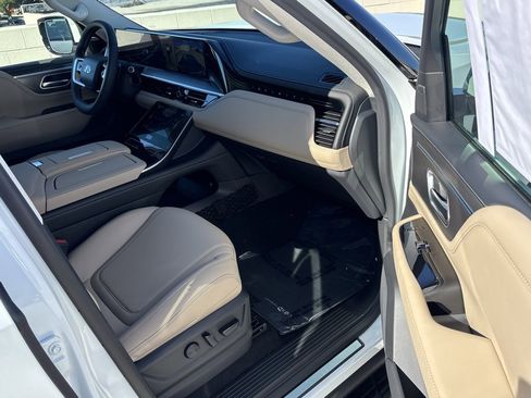 New 2026 INFINITI QX80 Pure image 28