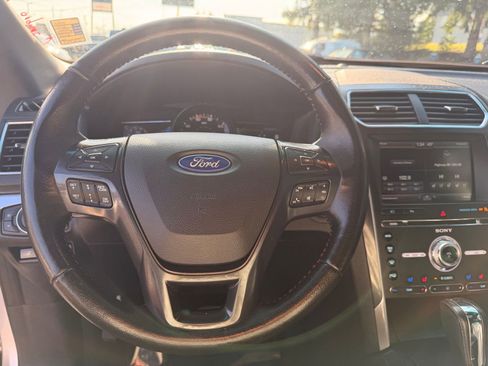 Used 2016 Ford Explorer Sport image 24