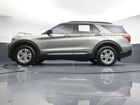 Used 2020 Ford Explorer XLT w/ Comfort Package AWD/4WD image 31