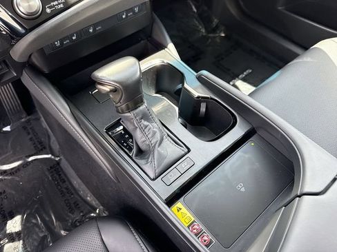 Certified 2025 Lexus ES 300h w/ Premium Package FWD image 21