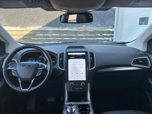 Certified 2022 Ford Edge SEL w/ Convenience Package image 10