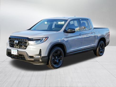 Certified 2026 Honda Ridgeline Black Edition image 3