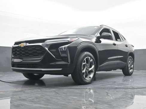 Used 2024 Chevrolet Trax LT image 52