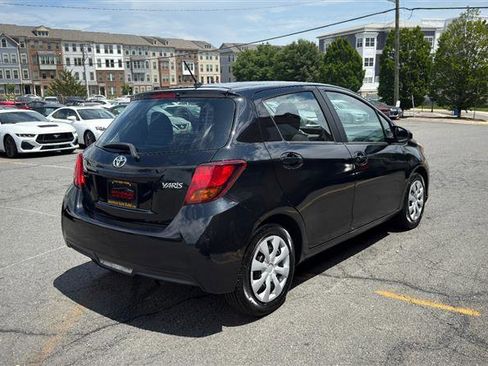 Used 2017 Toyota Yaris L FWD image 5