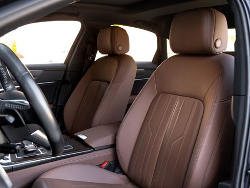 Used 2021 Audi A6 Premium Plus w/ Premium Plus Package image 5