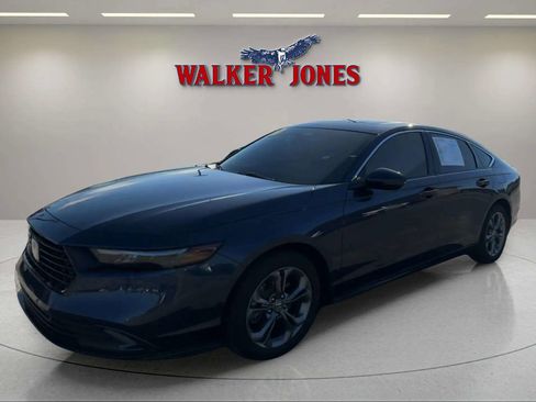 Used 2024 Honda Accord EX-L image 7