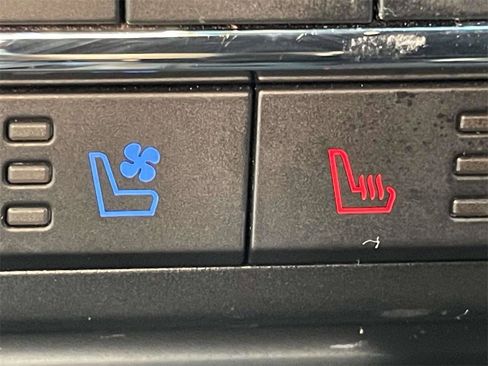 Used 2022 Ford F150 Platinum w/ Bed Utility Package image 19