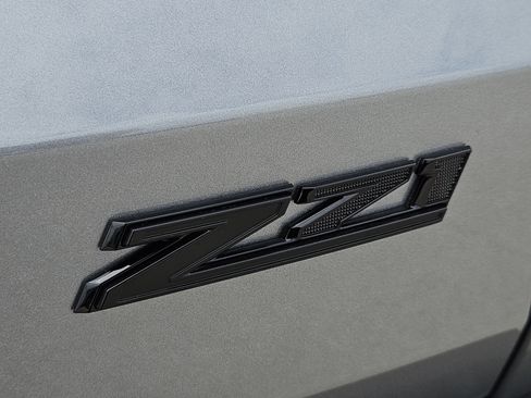 New 2026 Chevrolet Traverse Z71 w/ Enhanced Driving Package AWD/4WD image 8