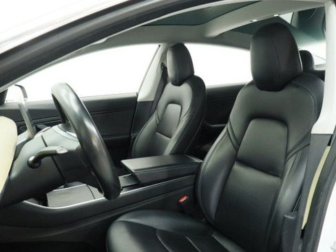 Used 2018 Tesla Model 3 Long Range RWD image 8