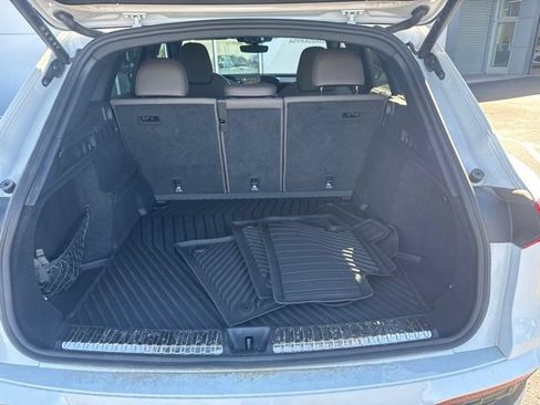 Used 2025 Audi Q5 Premium Plus w/ Premium Plus AWD/4WD image 12