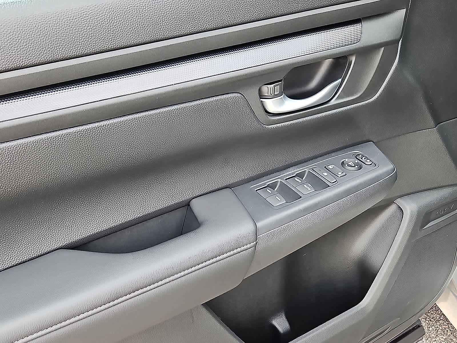 Used 2024 Honda CR-V EX image 28