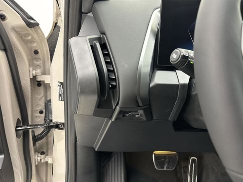 New 2026 BMW X3 xDrive30 w/ M Sport Package image 31