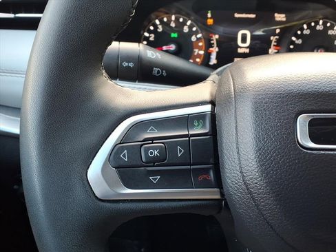 Used 2024 Jeep Compass Limited image 22