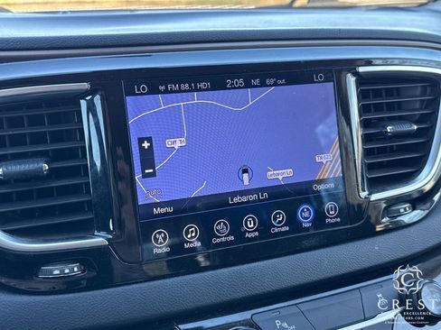 Used 2017 Chrysler Pacifica Touring-L Plus image 23