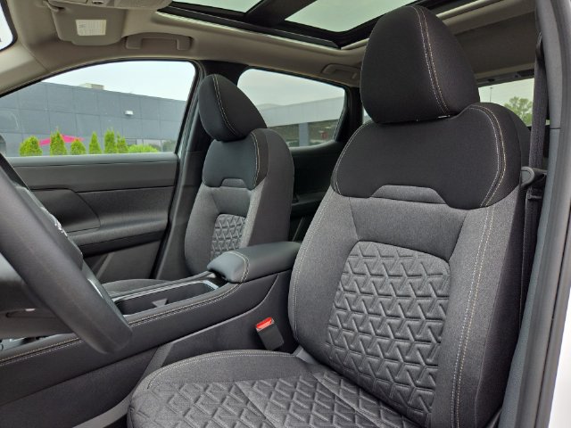 Certified 2026 Nissan Kicks SV w/ SV Premium Package AWD/4WD image 11