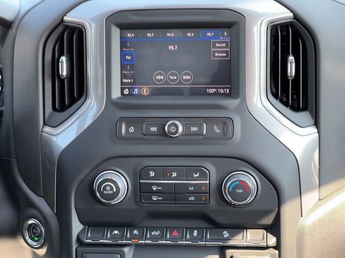 Certified 2022 Chevrolet Silverado 1500 W/T w/ WT Value Package AWD/4WD image 14