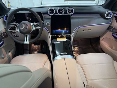 New 2026 Mercedes-Benz GLC 300 image 22
