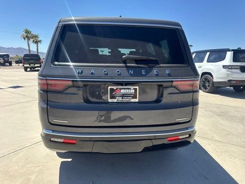 Certified 2023 Jeep Wagoneer Series III w/ Preferred Equipment Group AWD/4WD image 4