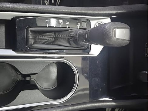 Used 2024 Nissan Altima 2.5 SV image 27