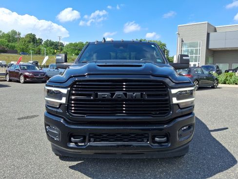 Used 2023 RAM 3500 Laramie AWD/4WD image 2
