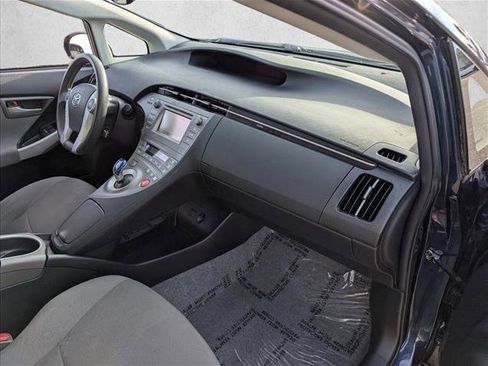 Used 2015 Toyota Prius Two image 18