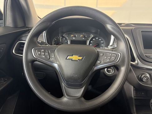 Used 2023 Chevrolet Equinox LT image 17