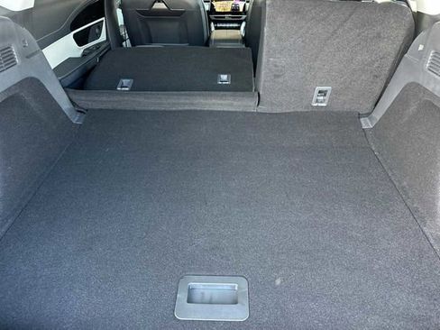 Used 2024 Lincoln Nautilus Premier w/ Equipment Group 102A image 13