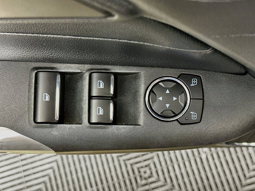Used 2017 Ford Mustang GT Premium RWD image 22