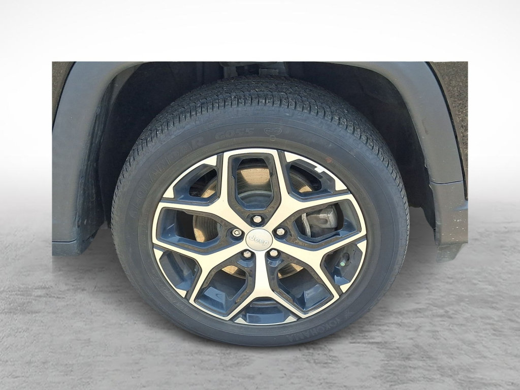 Used 2024 Jeep Compass Limited AWD/4WD image 9
