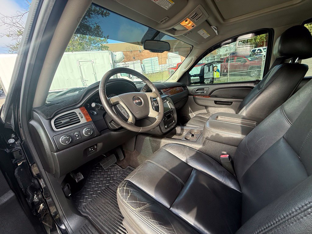 Used 2013 GMC Sierra 3500 SLT AWD/4WD image 28